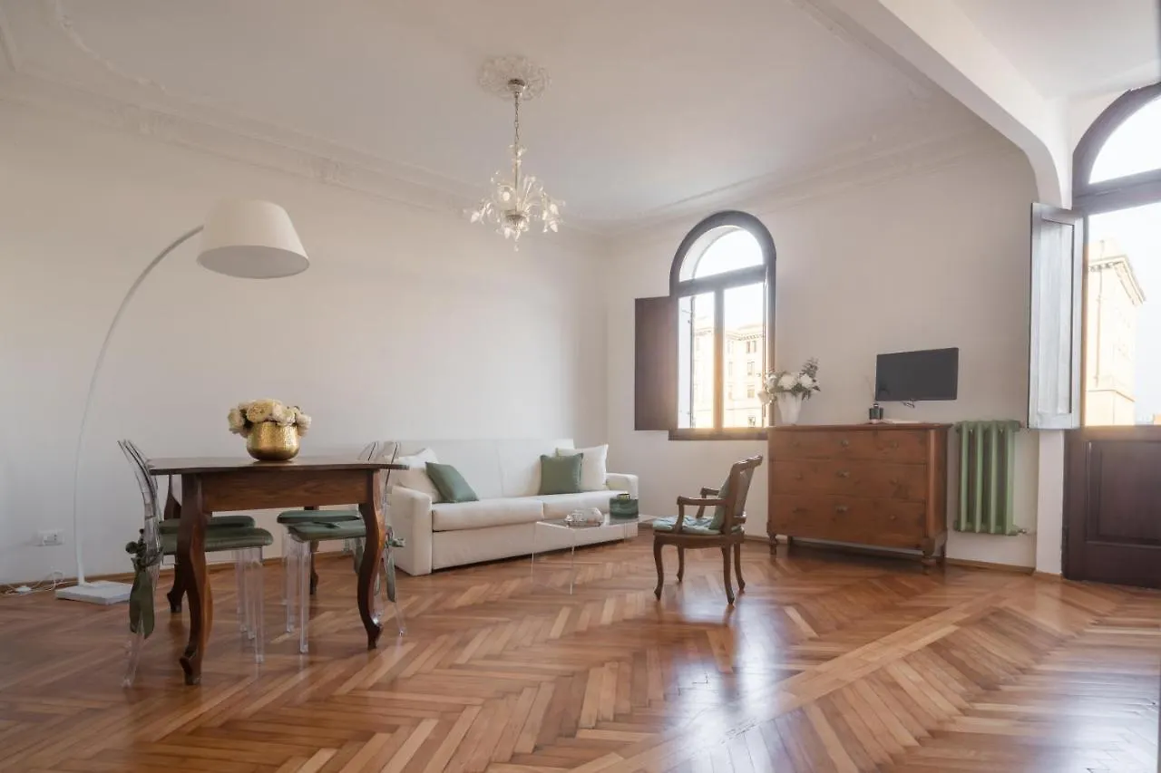 Venetian Palace R&R Apartamento