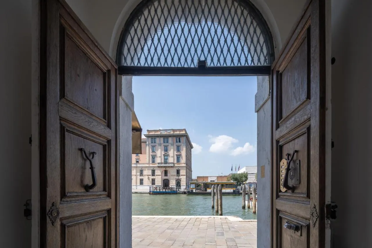 Venetian Palace R&R 0*, Veneza Itália