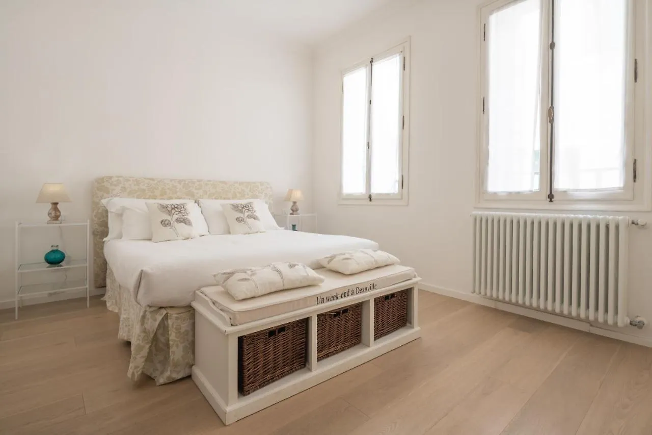 Venetian Palace R&R Apartamento